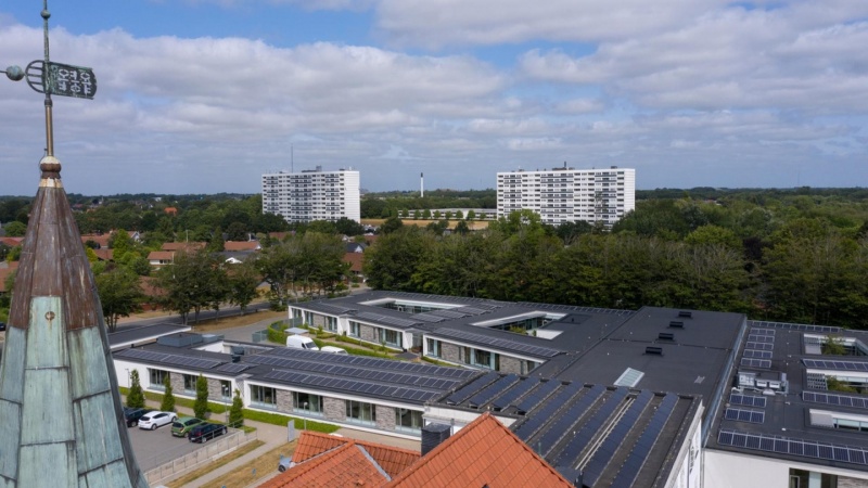 Flere danskere vil have solceller - især på flade tage