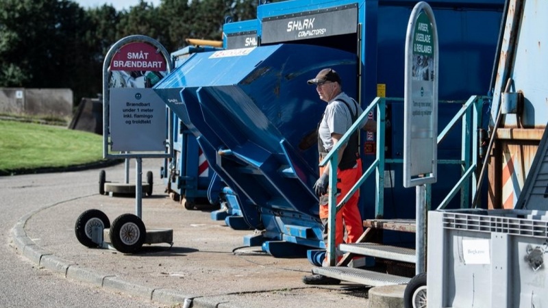 Kommunen kører asbest-affaldet til genbrugspladsen
