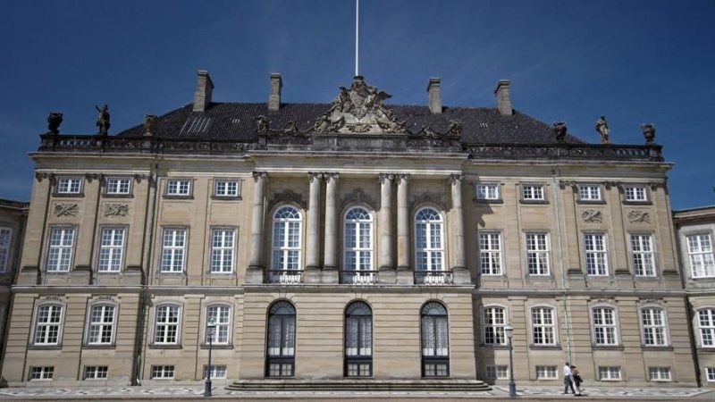 Arbejdsklausuler på Amalienborg
